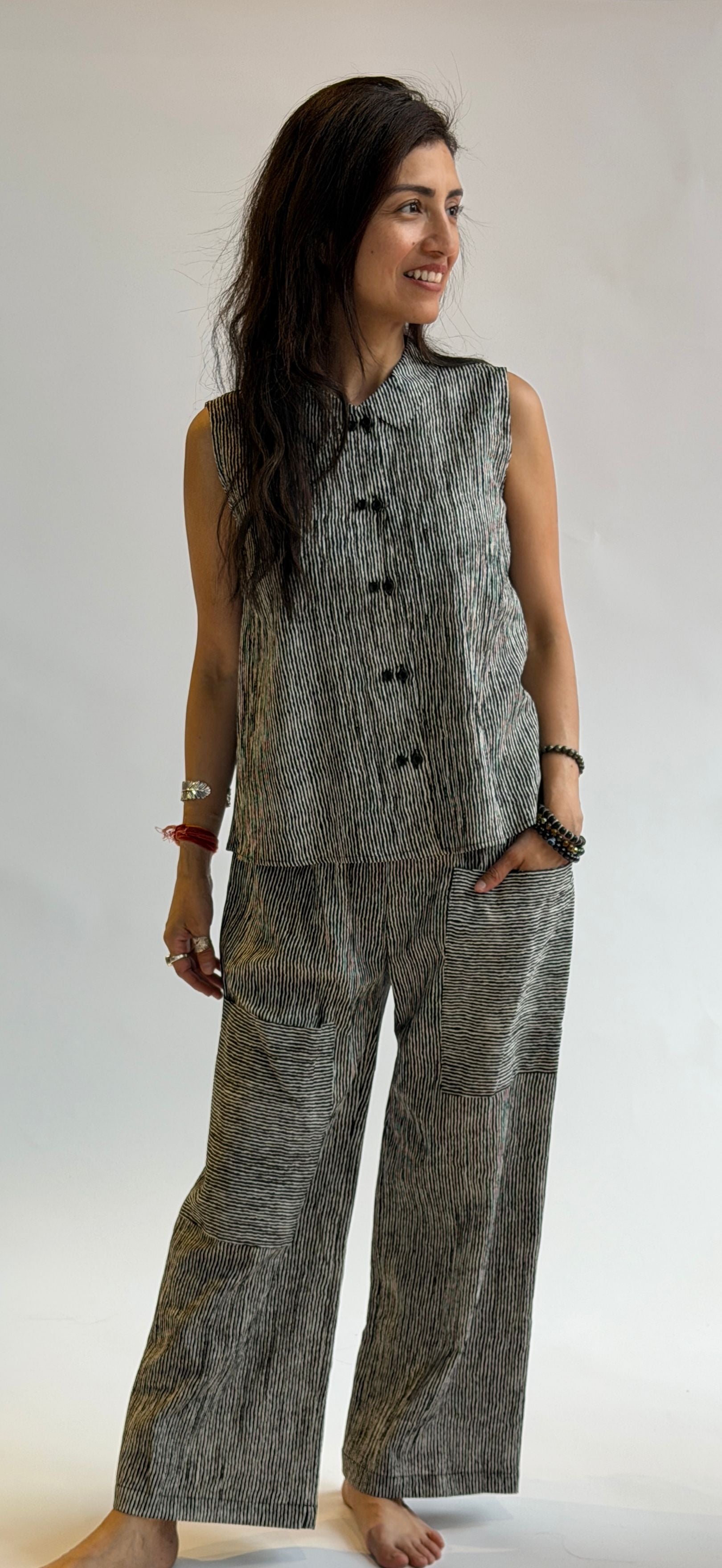 Sleeveless Twinbutton  Top - Stripes