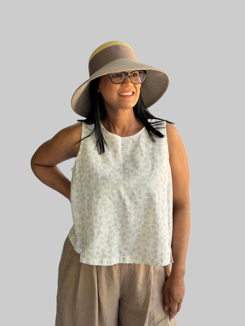 Print Button Back Sleeveless Top