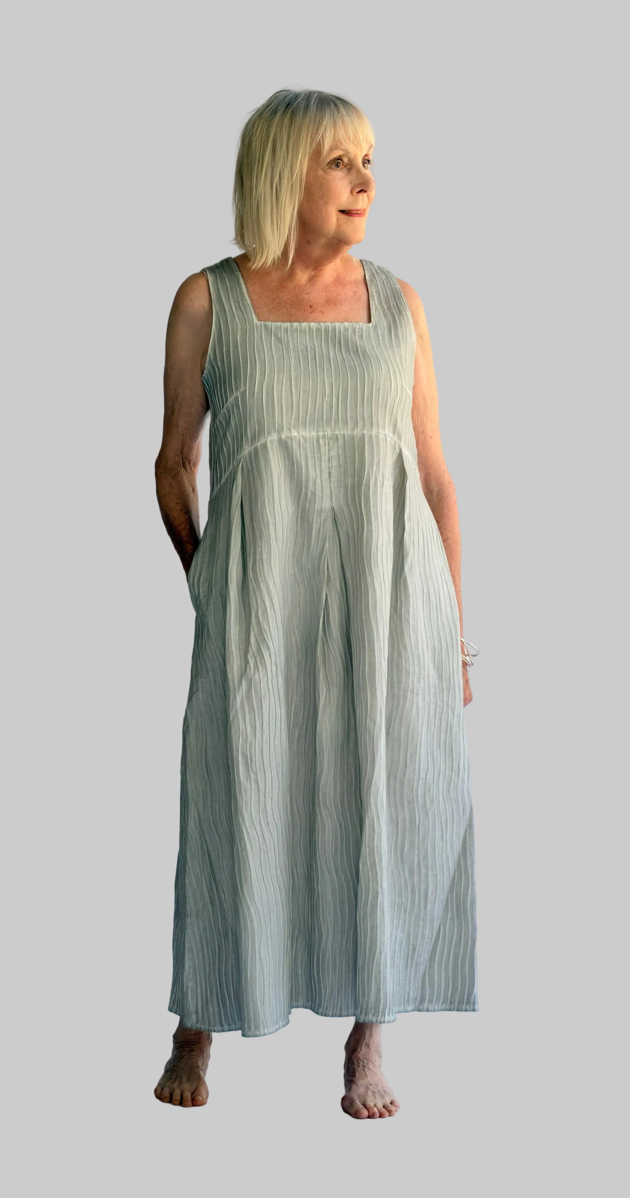 Textured Sleeveless Midi Dress