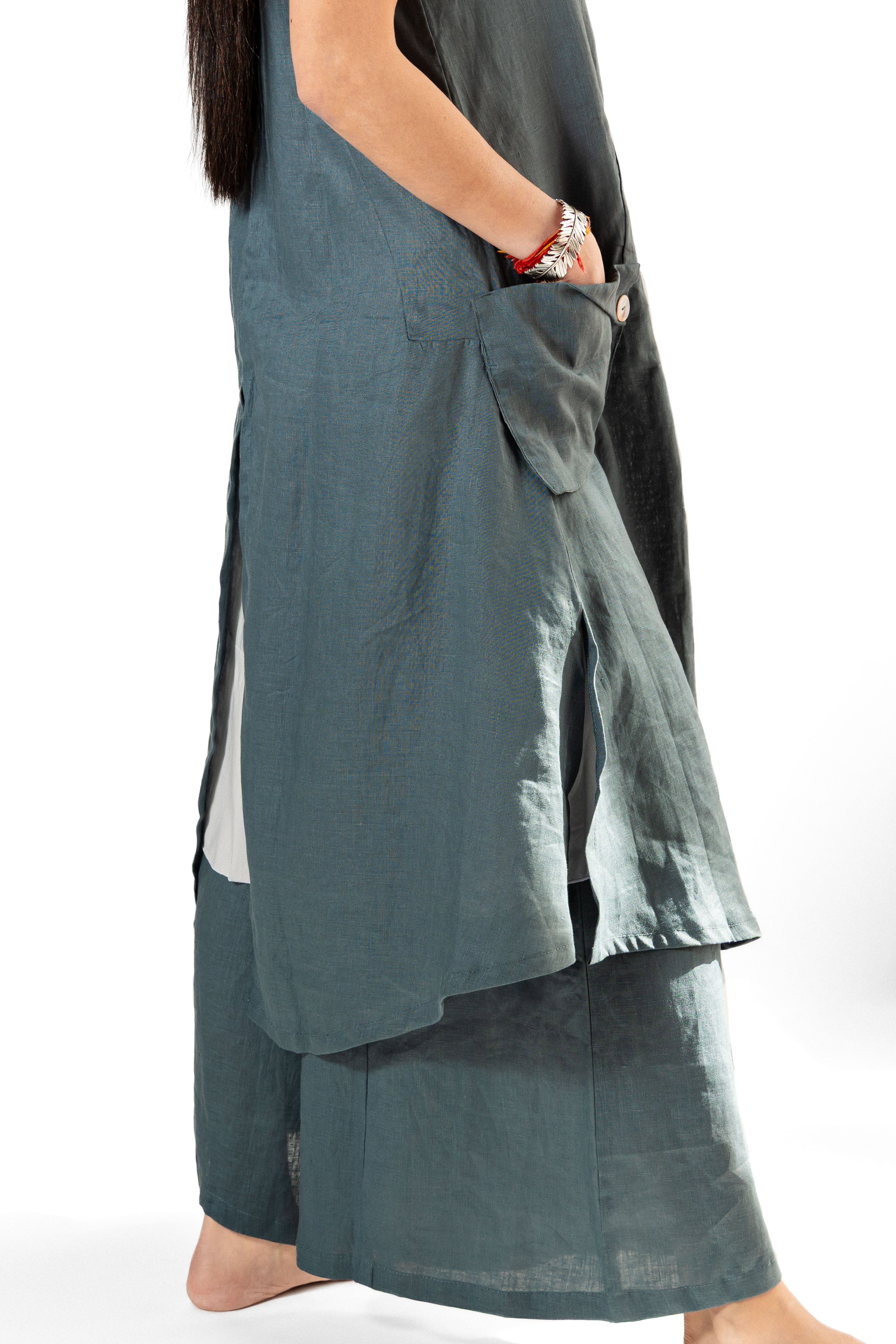 Long Vest - Pockets Linen
