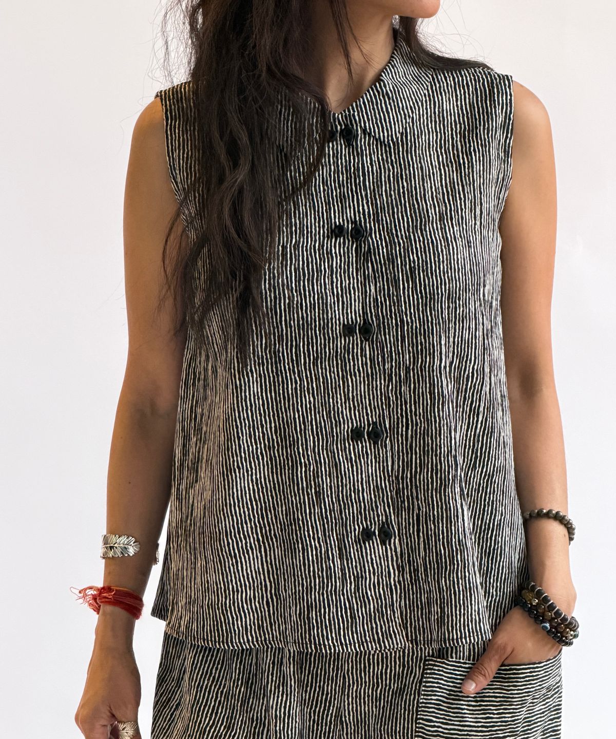 Sleeveless Twinbutton Top - Stripes